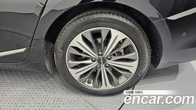 Kia K8 гибрид Signature, 2022 все фото