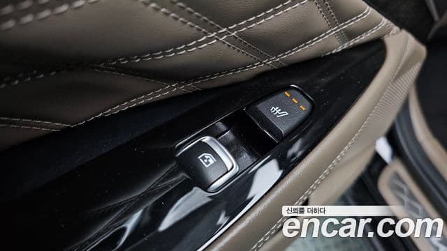 Kia K8 гибрид Signature, 2022 18