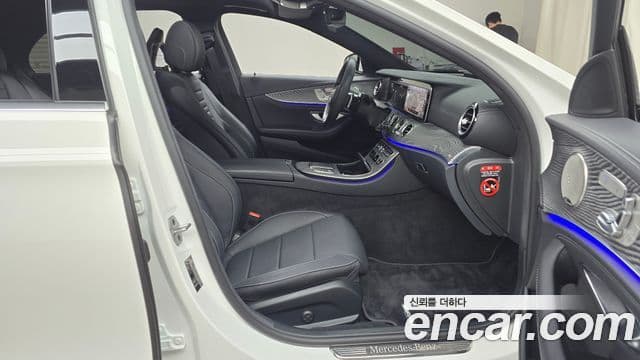 Mercedes-Benz E-класс W213 AMG Line, 2022 11