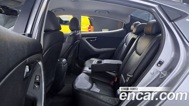 Hyundai Avante MD Premier, 2011 12