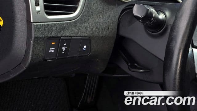 Hyundai Avante MD Premier, 2011 15