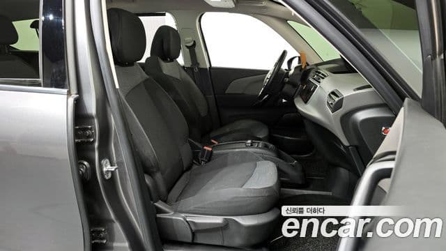 Ситроен / DS Grand C4 스페이스투어러 2.0 BlueHDi Shine, 2019 10