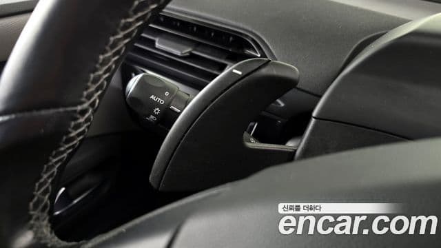 Ситроен / DS Grand C4 스페이스투어러 2.0 BlueHDi Shine, 2019 18