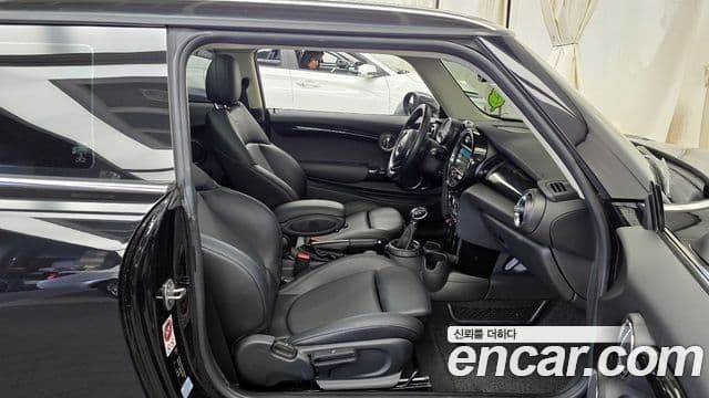 Mini Cooper 3세대, 2016 11