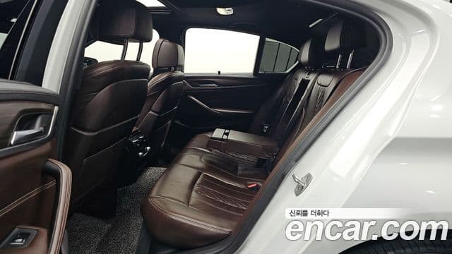 BMW 5시리즈 (G30) 520d M Sport Plus, 2018 12