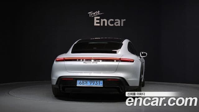 Porsche 타이칸 GTS, 2022 4