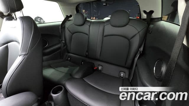 Mini Cooper 3세대, 2020 12