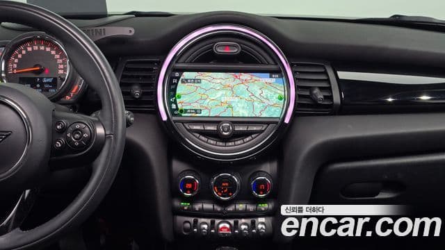 Mini Cooper 3세대, 2020 15