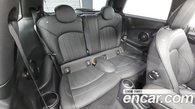 Mini Cooper S 3세대, 2024 12