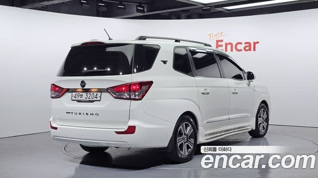 KG모빌리티(SsangYong) Korando 투리스모 4WD GT 9인승, 2015 2