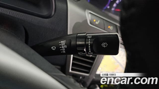 KG모빌리티(SsangYong) Korando 투리스모 4WD GT 9인승, 2015 15