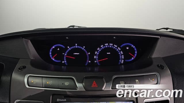 KG모빌리티(SsangYong) Korando 투리스모 4WD GT 9인승, 2015 16