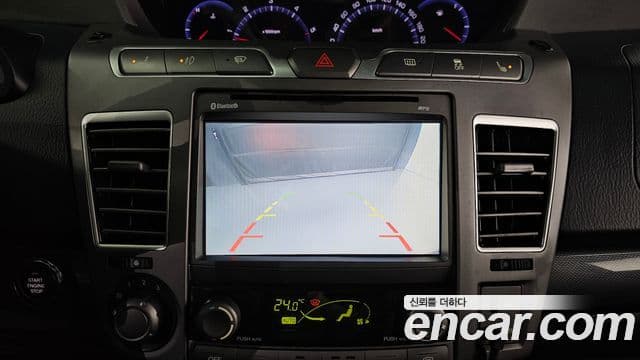 KG모빌리티(SsangYong) Korando 투리스모 4WD GT 9인승, 2015 18