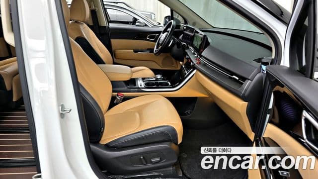 Kia Carnival 4세대 Signature, 2023 11