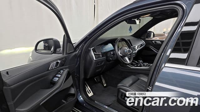 BMW X7 (G07) xDrive 40d M Sport 6인승, 2022 10
