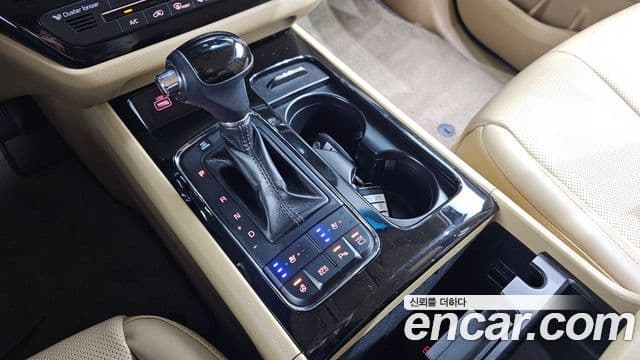 Kia All New Carnival President, 2016 9