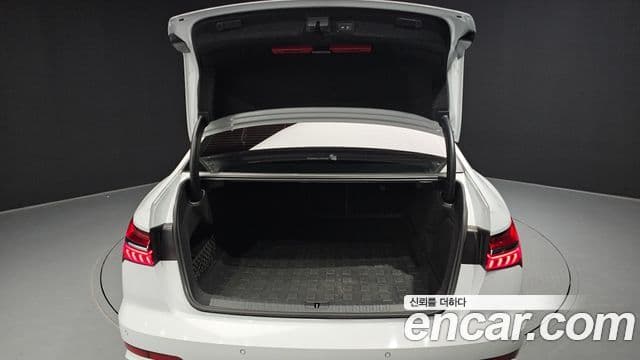 Audi A6 (C8), 2021 20