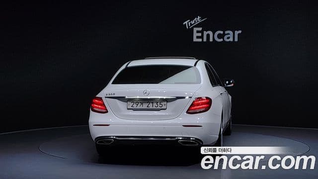 Mercedes-Benz E-класс W213 Avantgarde, 2018 4