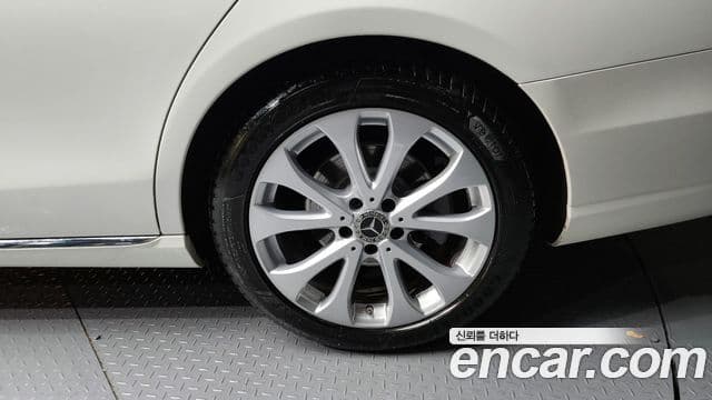 Mercedes-Benz E-класс W213 Avantgarde, 2018 все фото