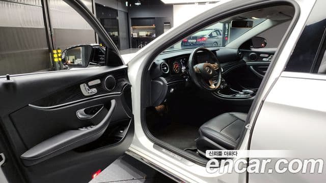 Mercedes-Benz E-класс W213 Avantgarde, 2018 10