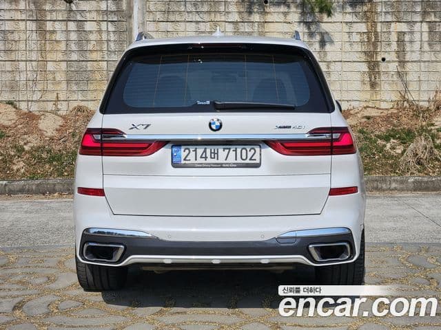 BMW X7 (G07) xDrive 40i M Sport 6인승, 2022 4