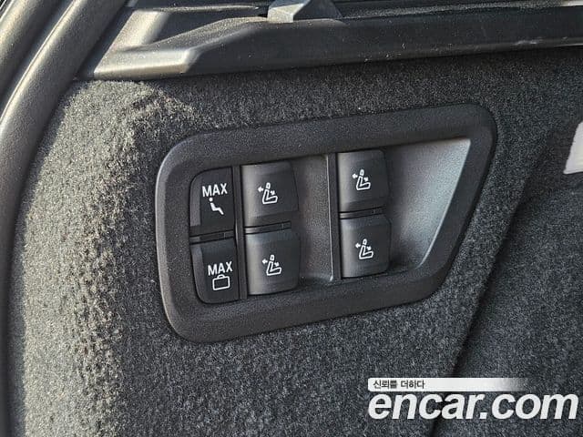 BMW X7 (G07) xDrive 40i M Sport 6인승, 2022 18