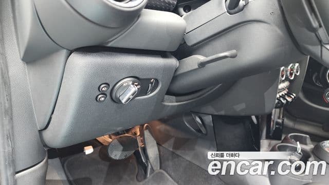 Mini Cooper S 3세대, 2019 17