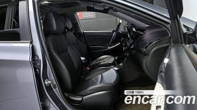 Hyundai Accent(новый кузов / новое поколение) Modern, 2017 10