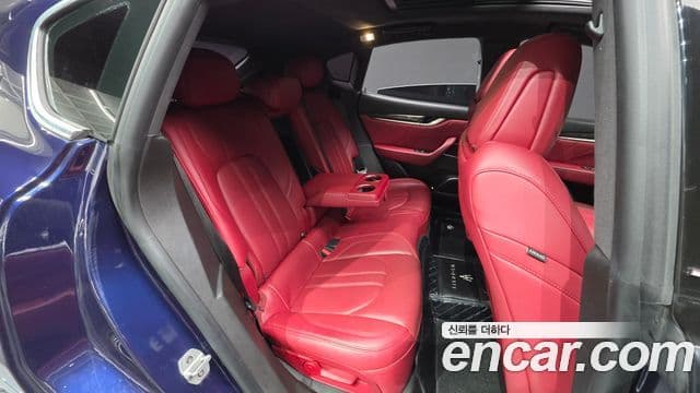 Maserati Levante 3.0 дизель AWD GranSport, 2019 19