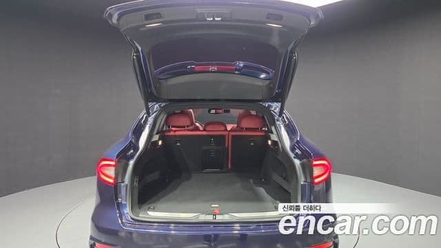 Maserati Levante 3.0 дизель AWD GranSport, 2019 20