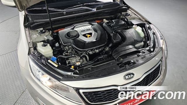 Kia K5 гибрид Luxury, 2012 6