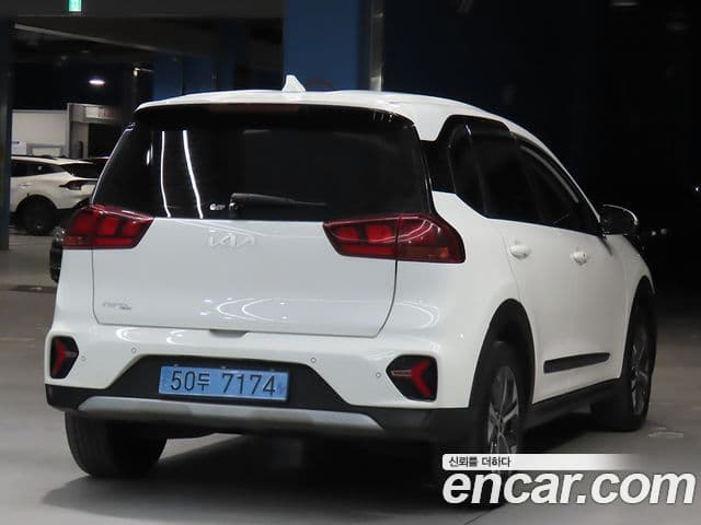 Kia Niro Plus Light (таксомоторный тип), 2023 2