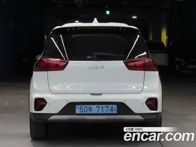 Kia Niro Plus Light (таксомоторный тип), 2023 4