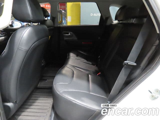 Kia Niro Plus Light (таксомоторный тип), 2023 10