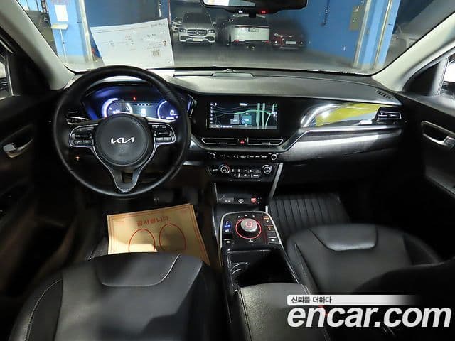 Kia Niro Plus Light (таксомоторный тип), 2023 14