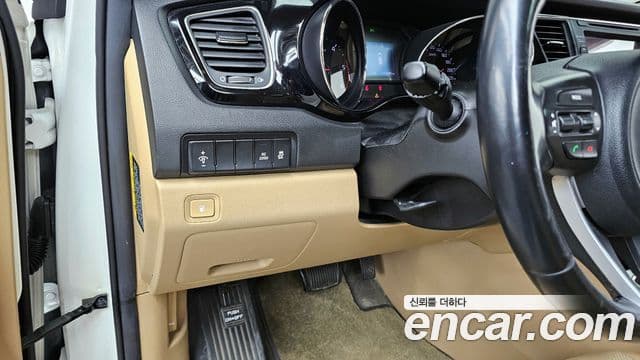 Kia All New Carnival Prestige, 2017 16