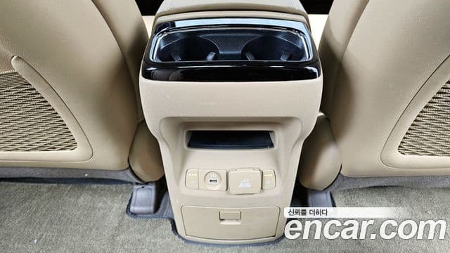 Kia All New Carnival Prestige, 2017 18