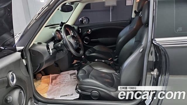 Mini Cooper 2세대, 2012 10