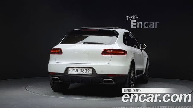 Porsche Macan 95B, 2018 4
