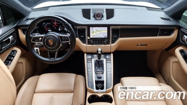 Porsche Macan 95B, 2018 7