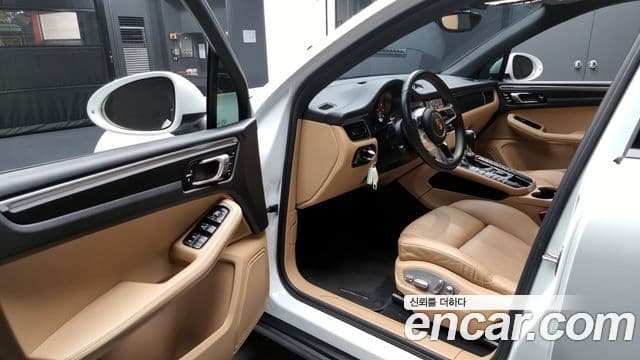 Porsche Macan 95B, 2018 10