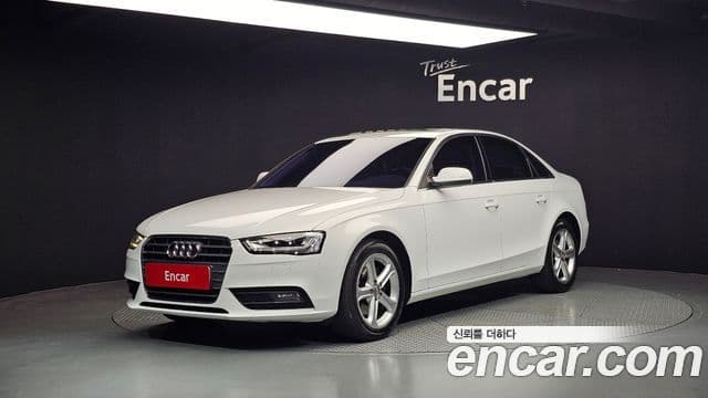 Audi New A4 B8, 2015 1