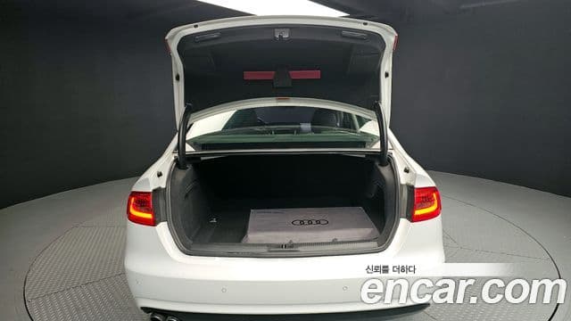 Audi New A4 B8, 2015 20