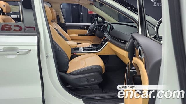 Kia Carnival 4세대 Signature, 2022 11