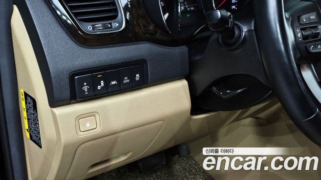 Kia The / новый New Carnival President, 2019 16