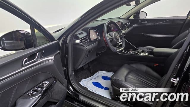 Kia K5 3세대 Signature, 2020 10