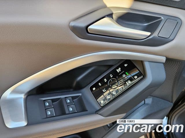 Audi Q5 (80A) 40 TDI Quattro S Line Sportback, 2025 14