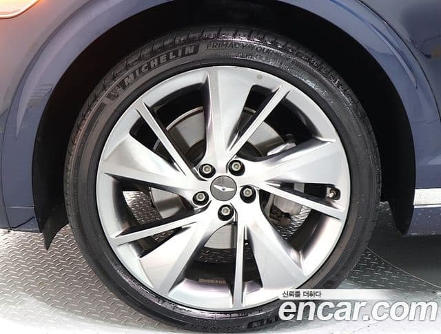 Genesis GV70, 2021 8