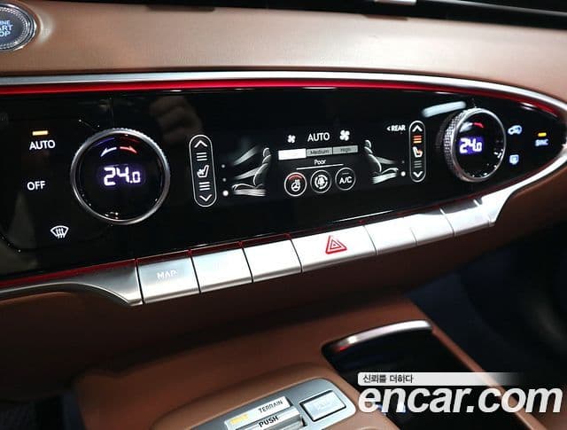 Genesis GV70, 2021 4