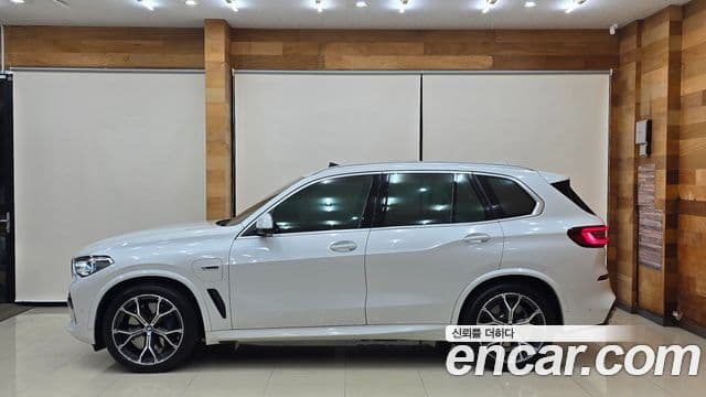 BMW X5 (G05) xDrive 45e M Sport, 2022 все фото